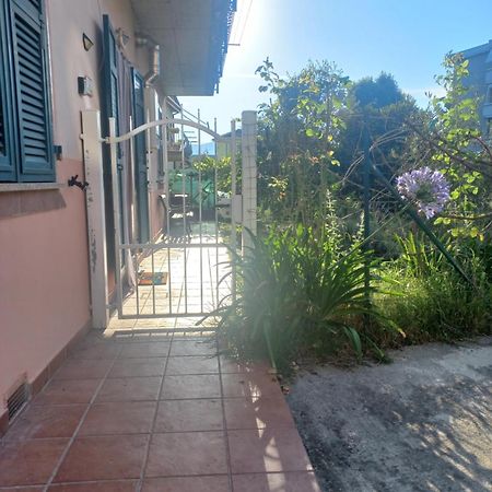 La Casa Di Ulivi Villa Piano di Follo Exteriör bild